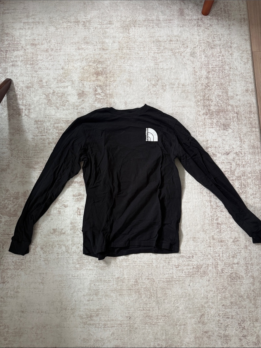 The North Face Men’s Black Long-Sleeve Logo Tee